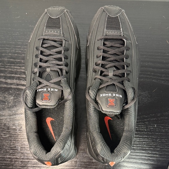 Nike Shox R4 - Picture 5 of 7